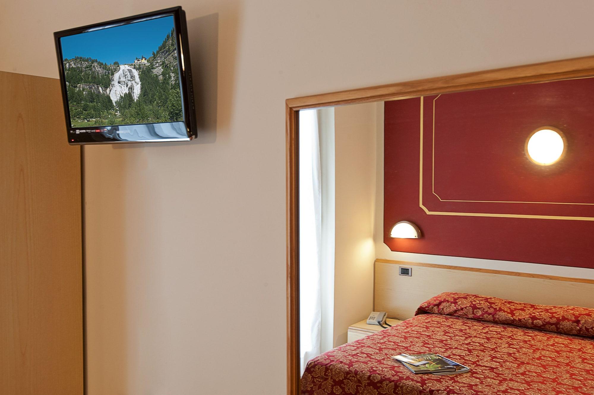 Hotel Boston Стреза Экстерьер фото